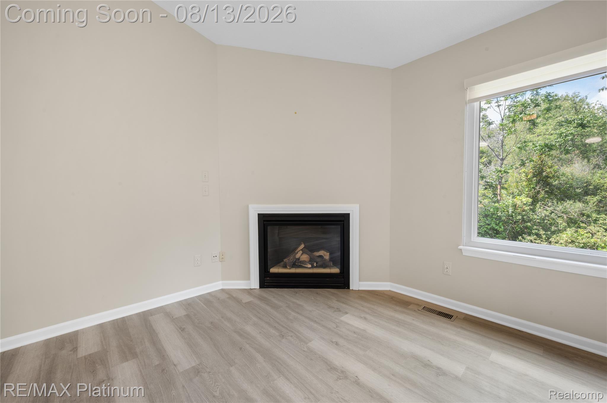 1277 Crystal Pointe Circle