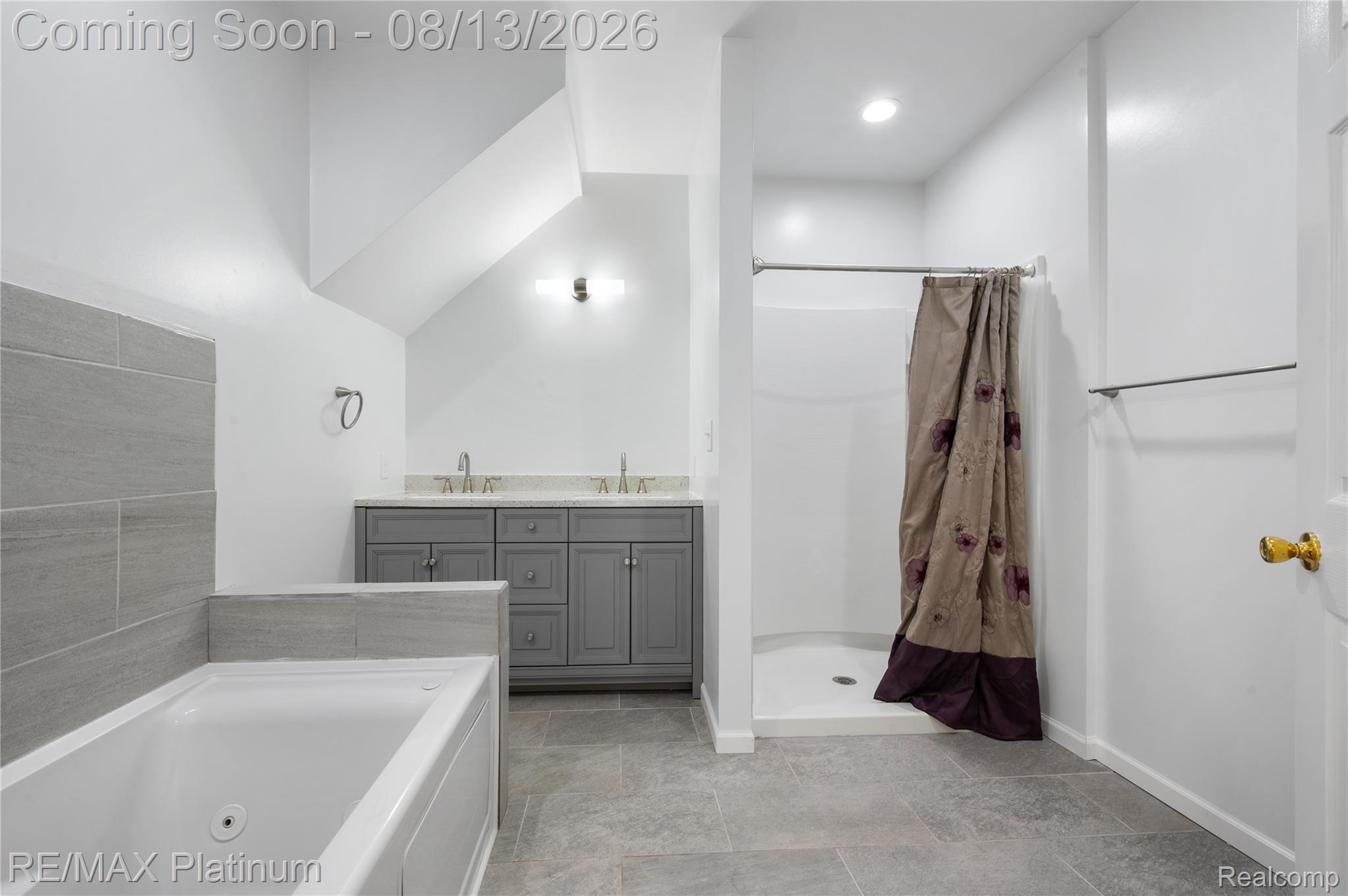 1277 Crystal Pointe Circle