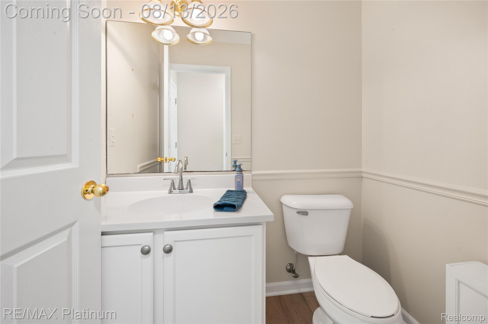 1277 Crystal Pointe Circle