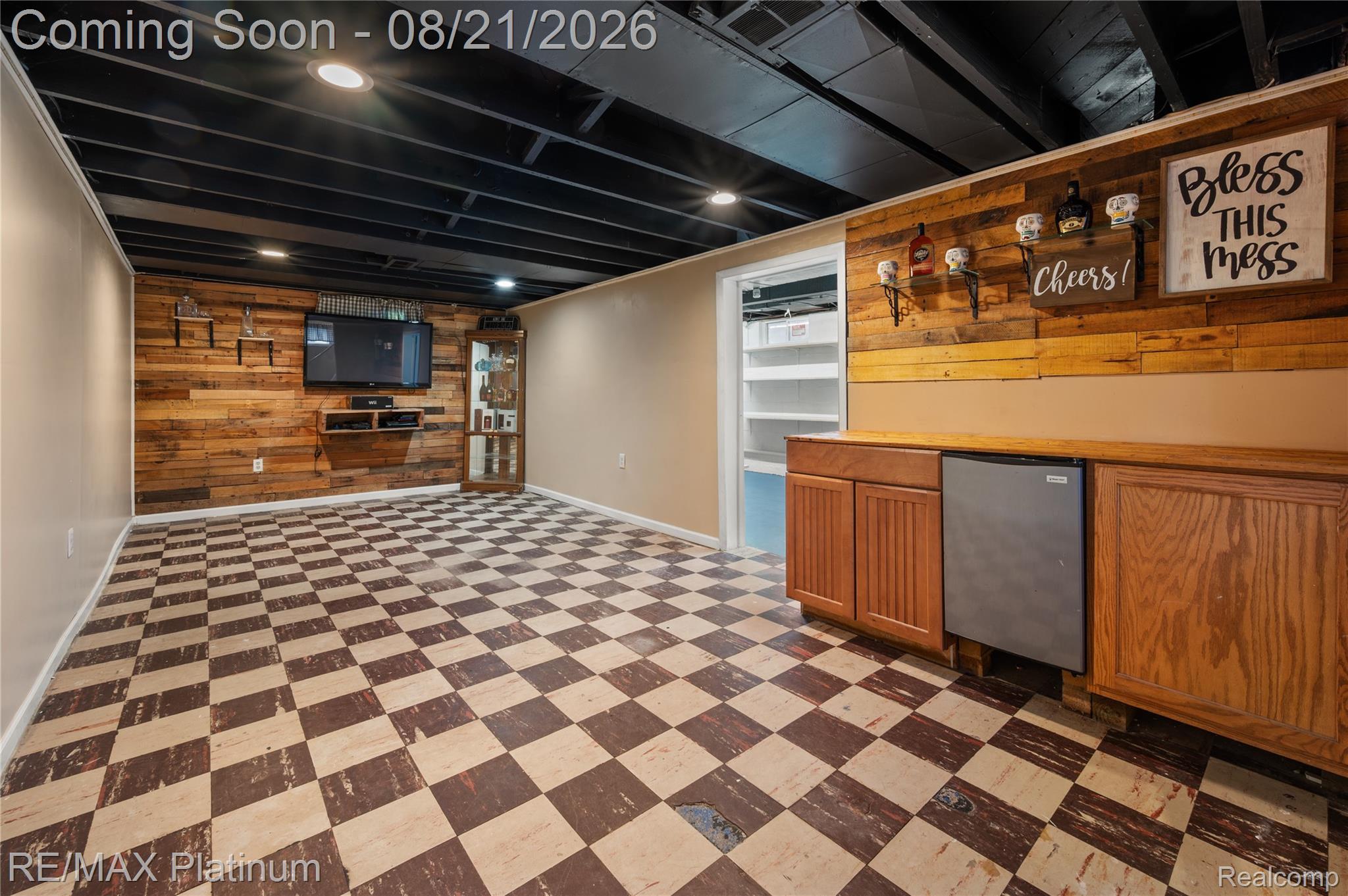 2406 Tuscola Street
