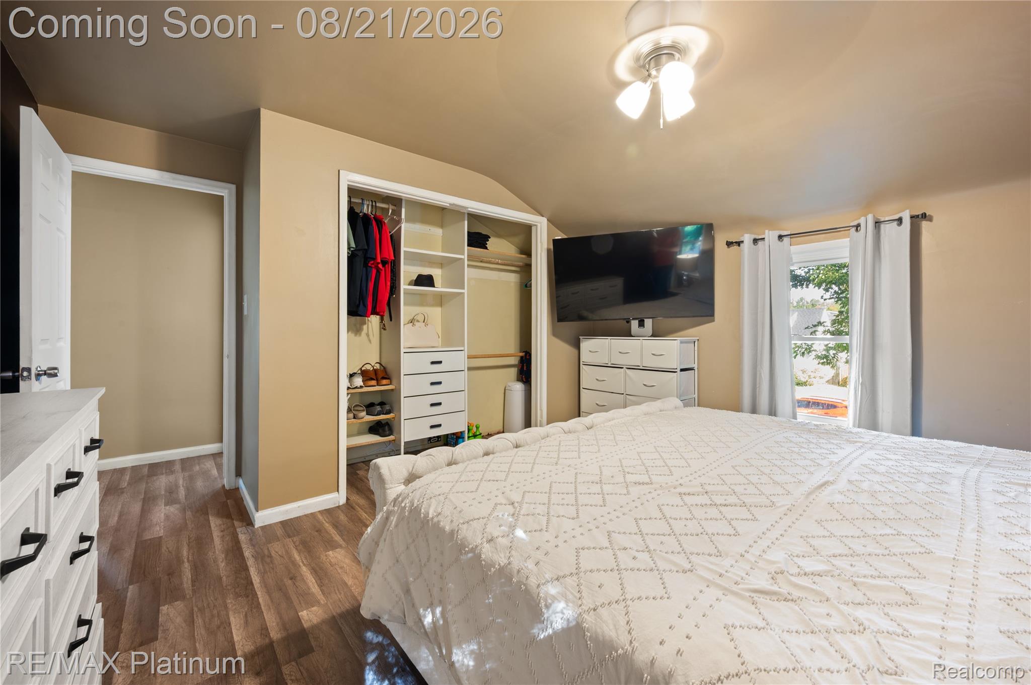 2406 Tuscola Street