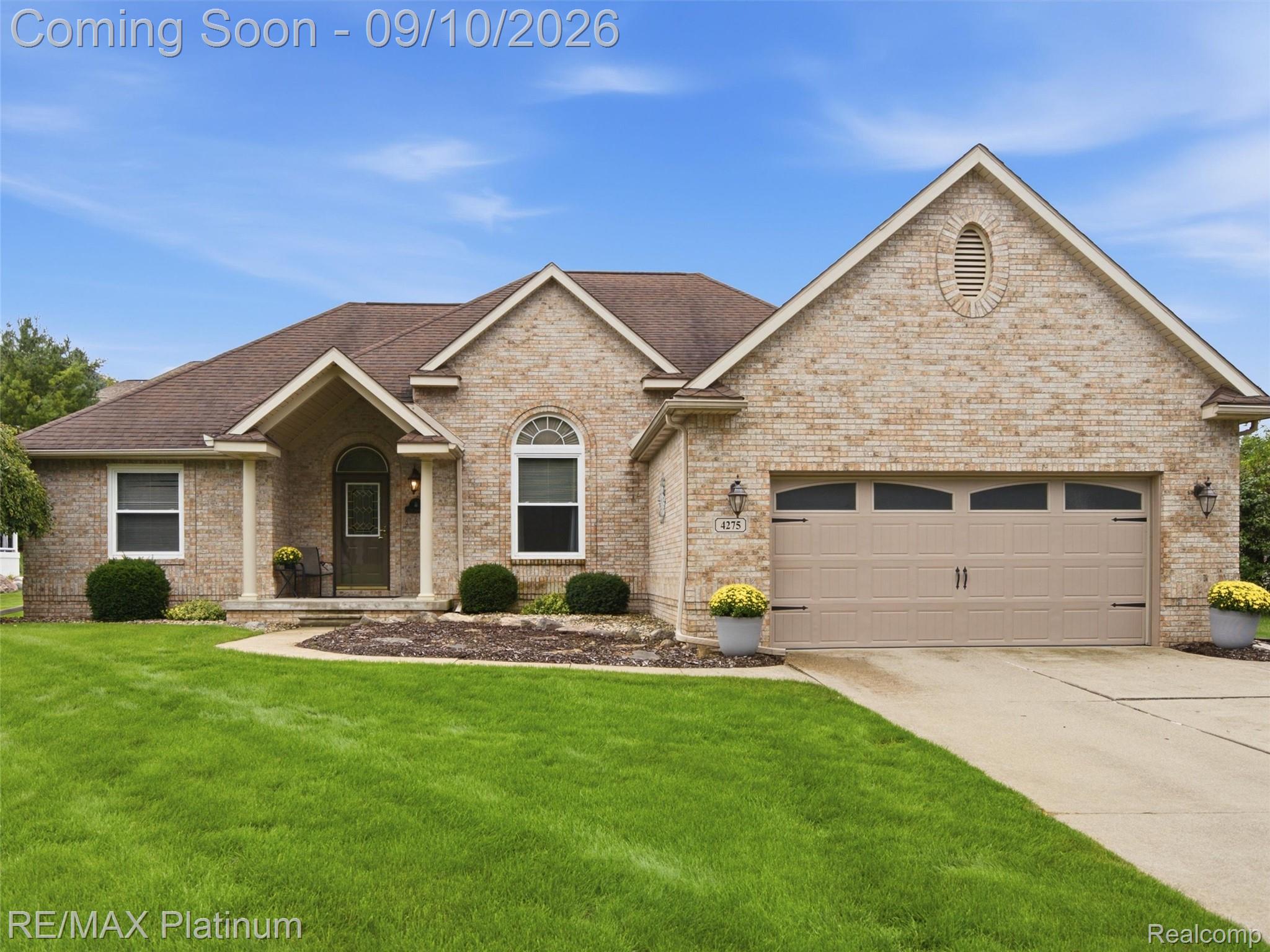 4275 Oak Tree Court
