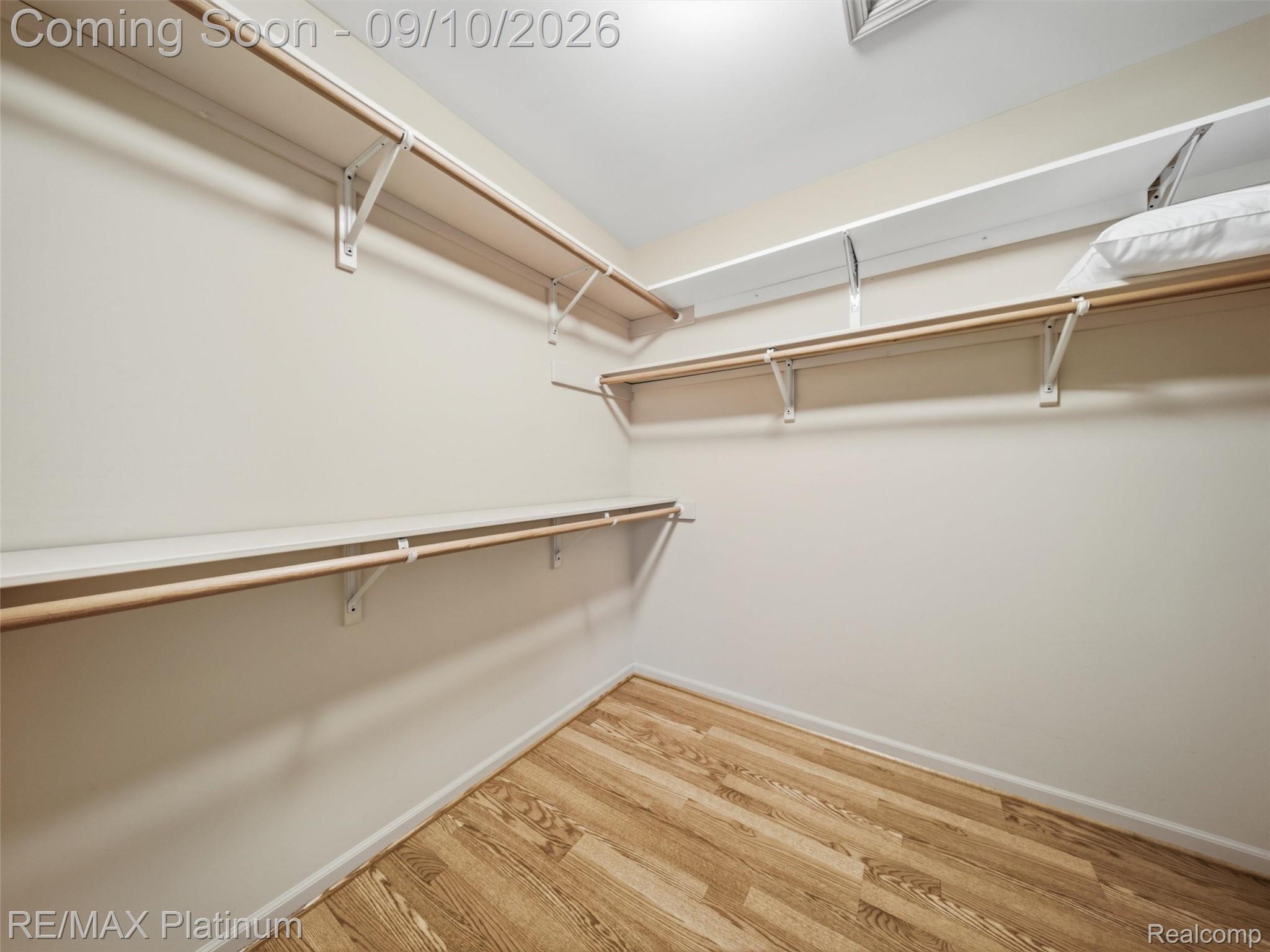 4275 Oak Tree Court