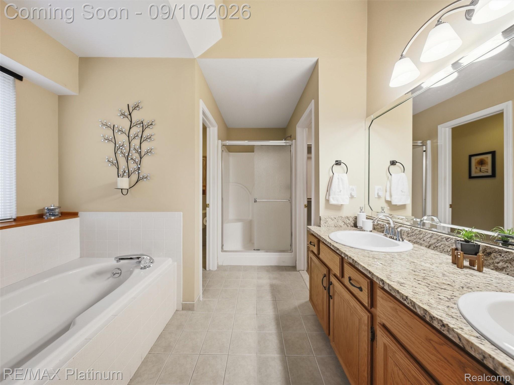 4275 Oak Tree Court