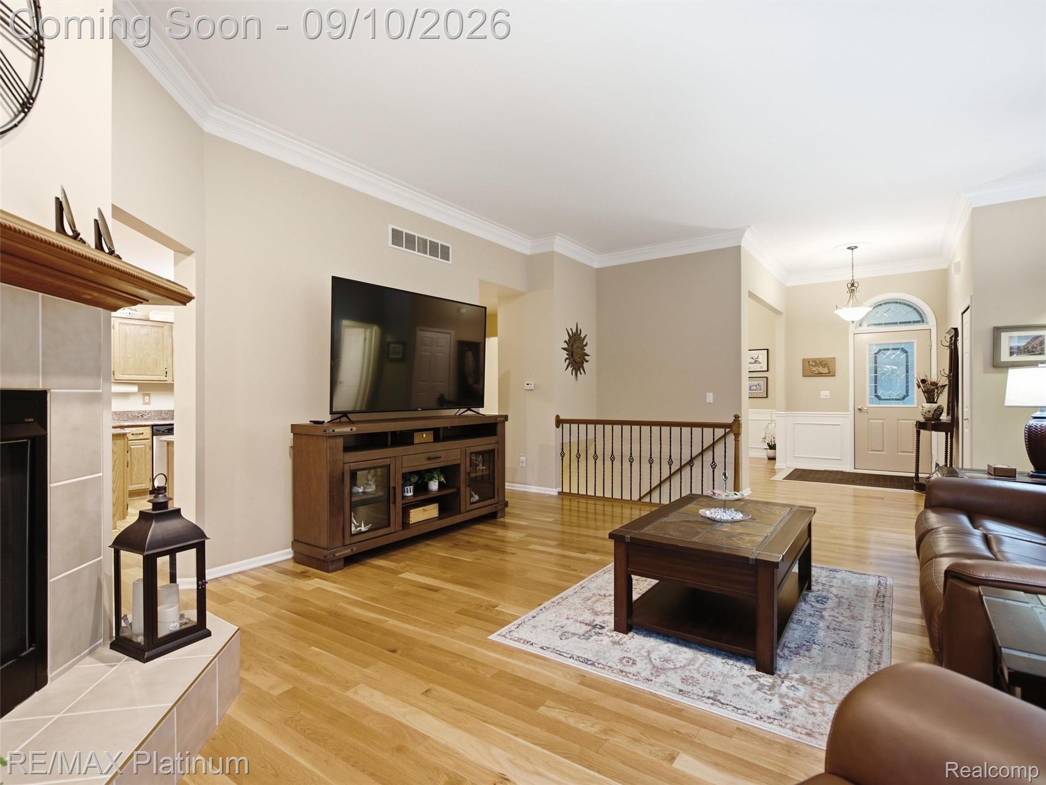 4275 Oak Tree Court