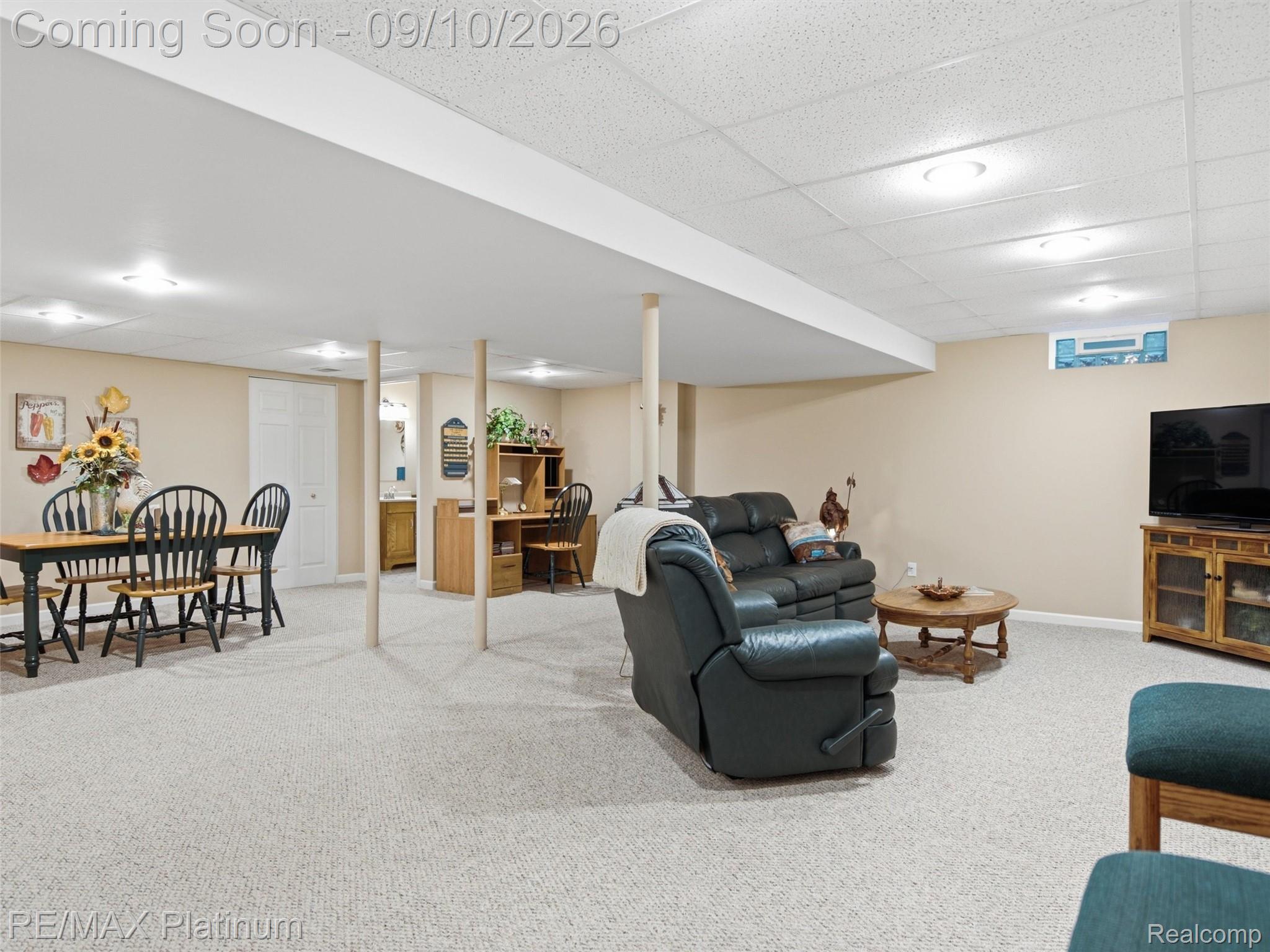 4275 Oak Tree Court