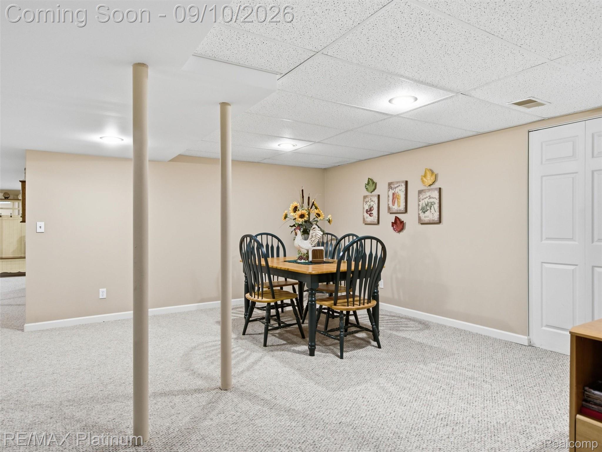 4275 Oak Tree Court