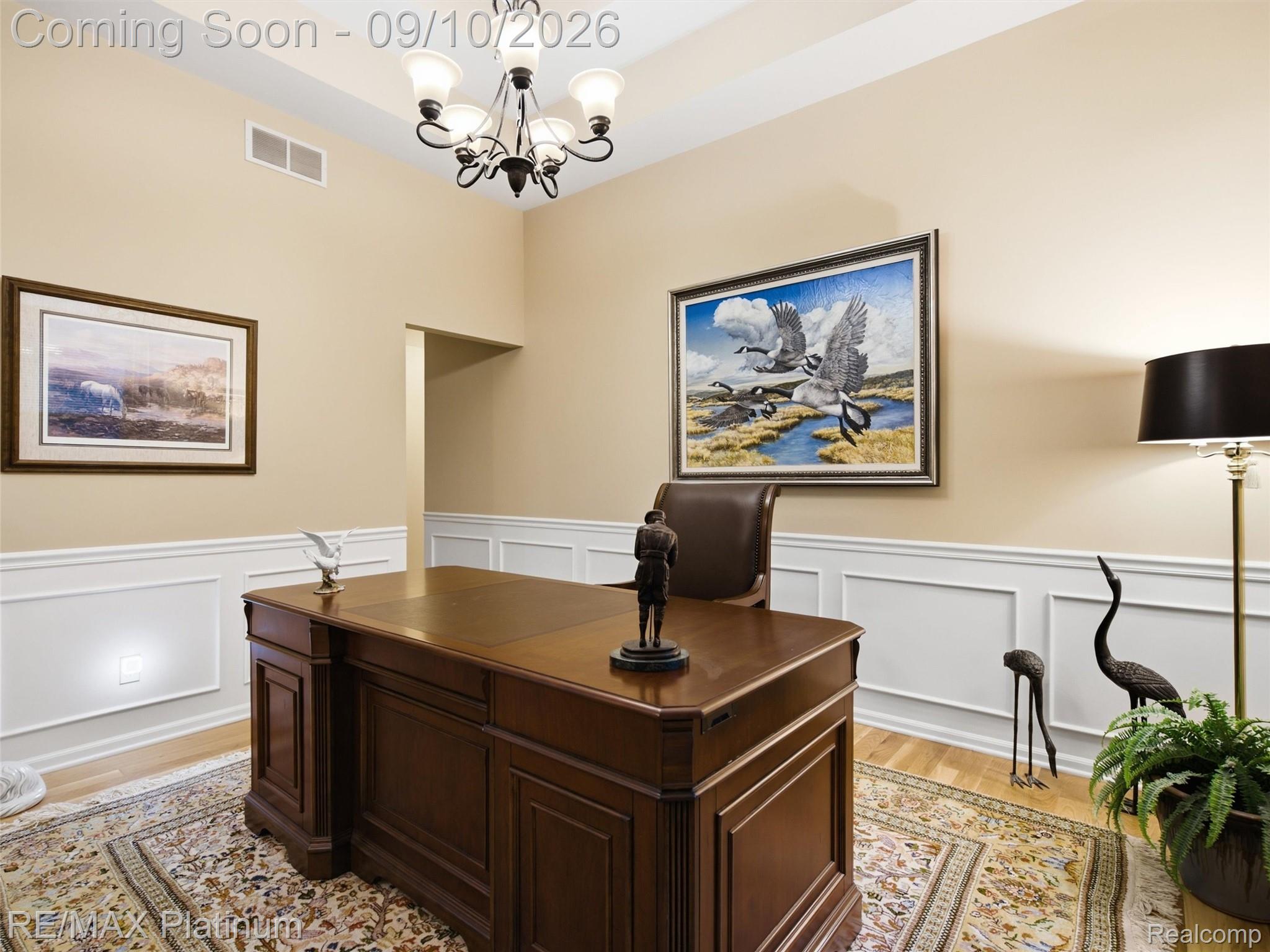 4275 Oak Tree Court