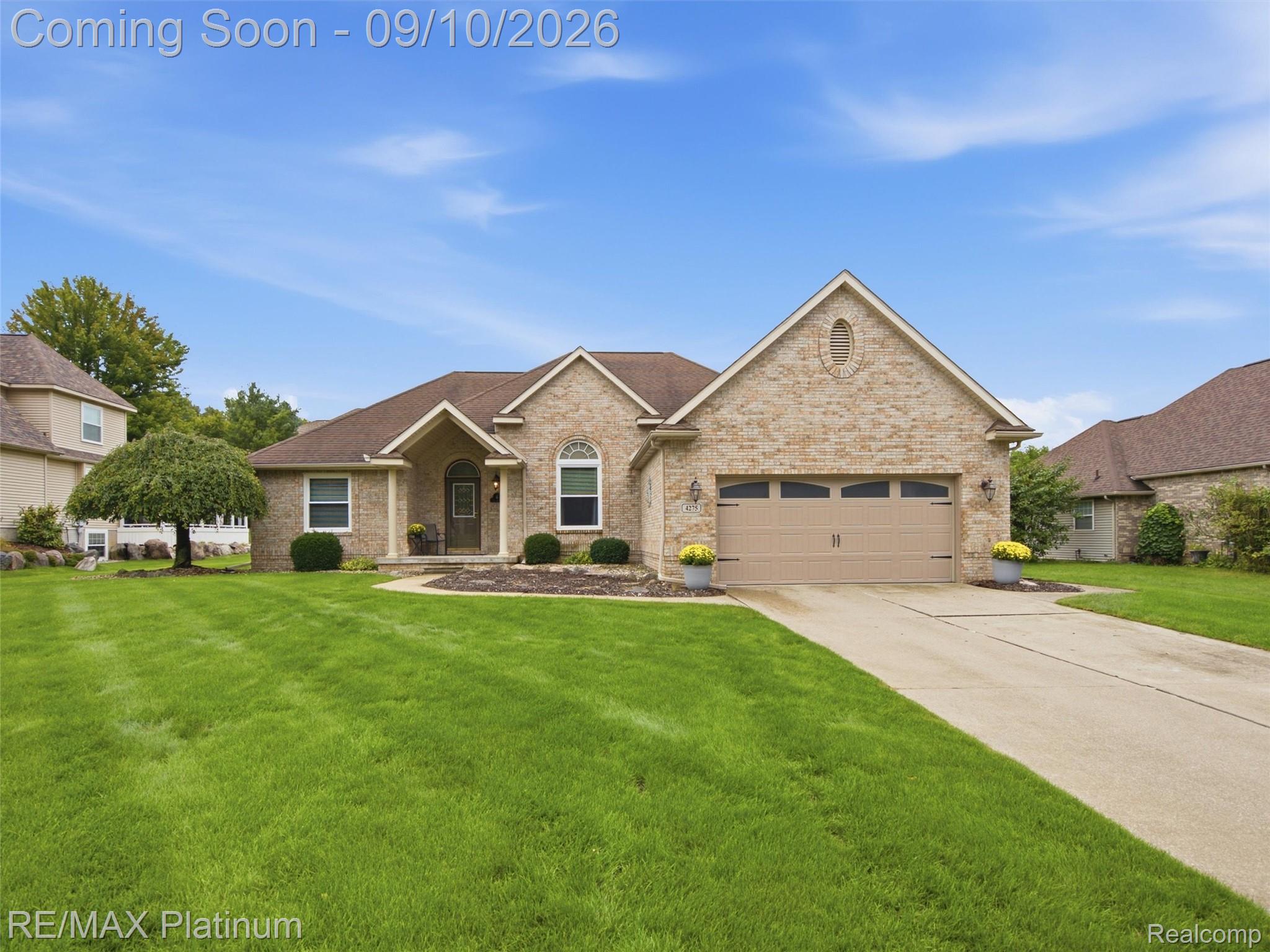 4275 Oak Tree Court