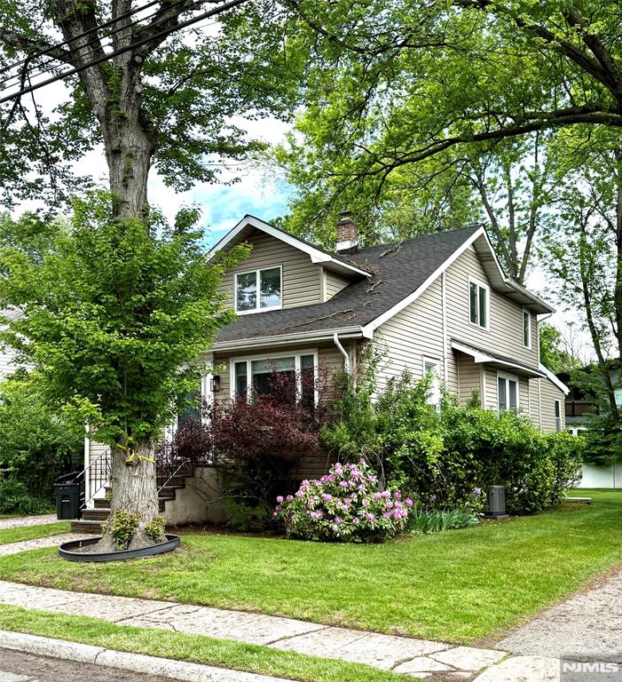 13 Lindley Avenue