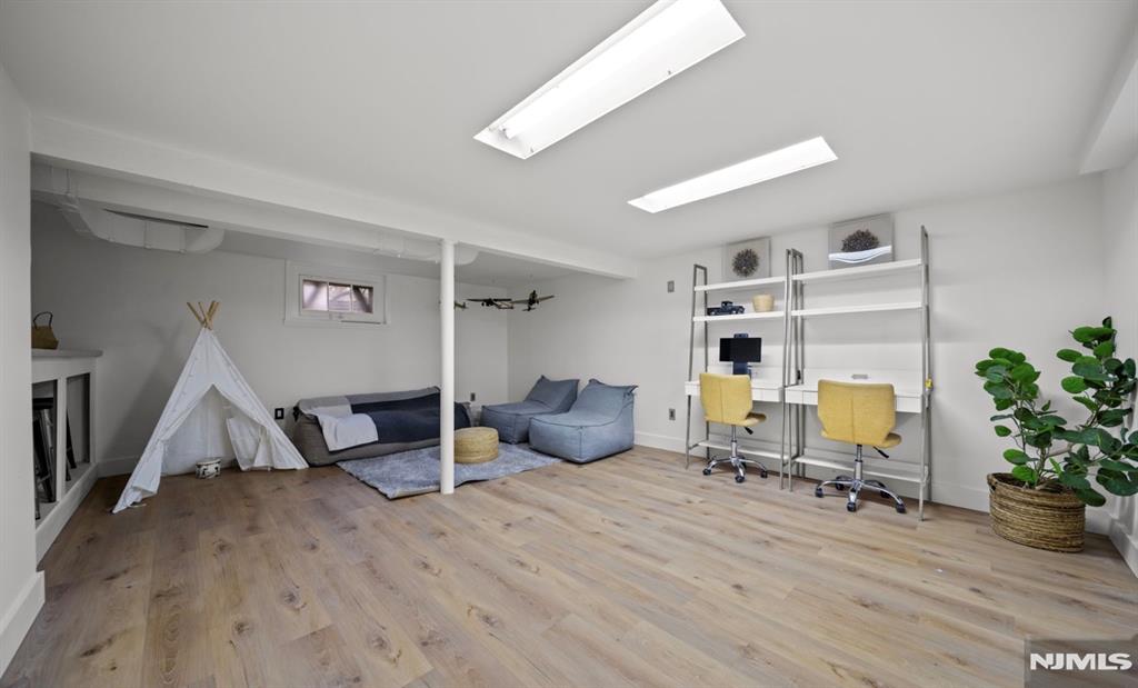 28 Kensington Avenue