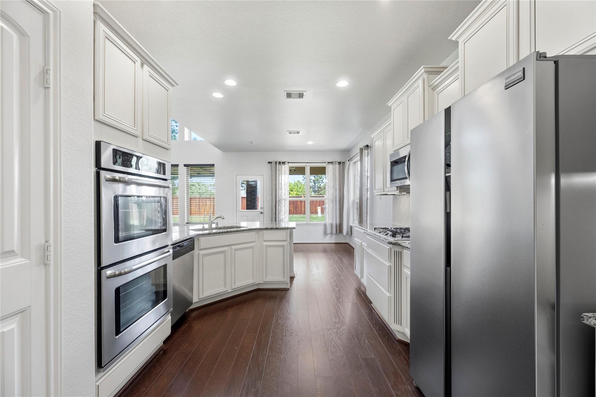 28714 Finke Gorge Drive