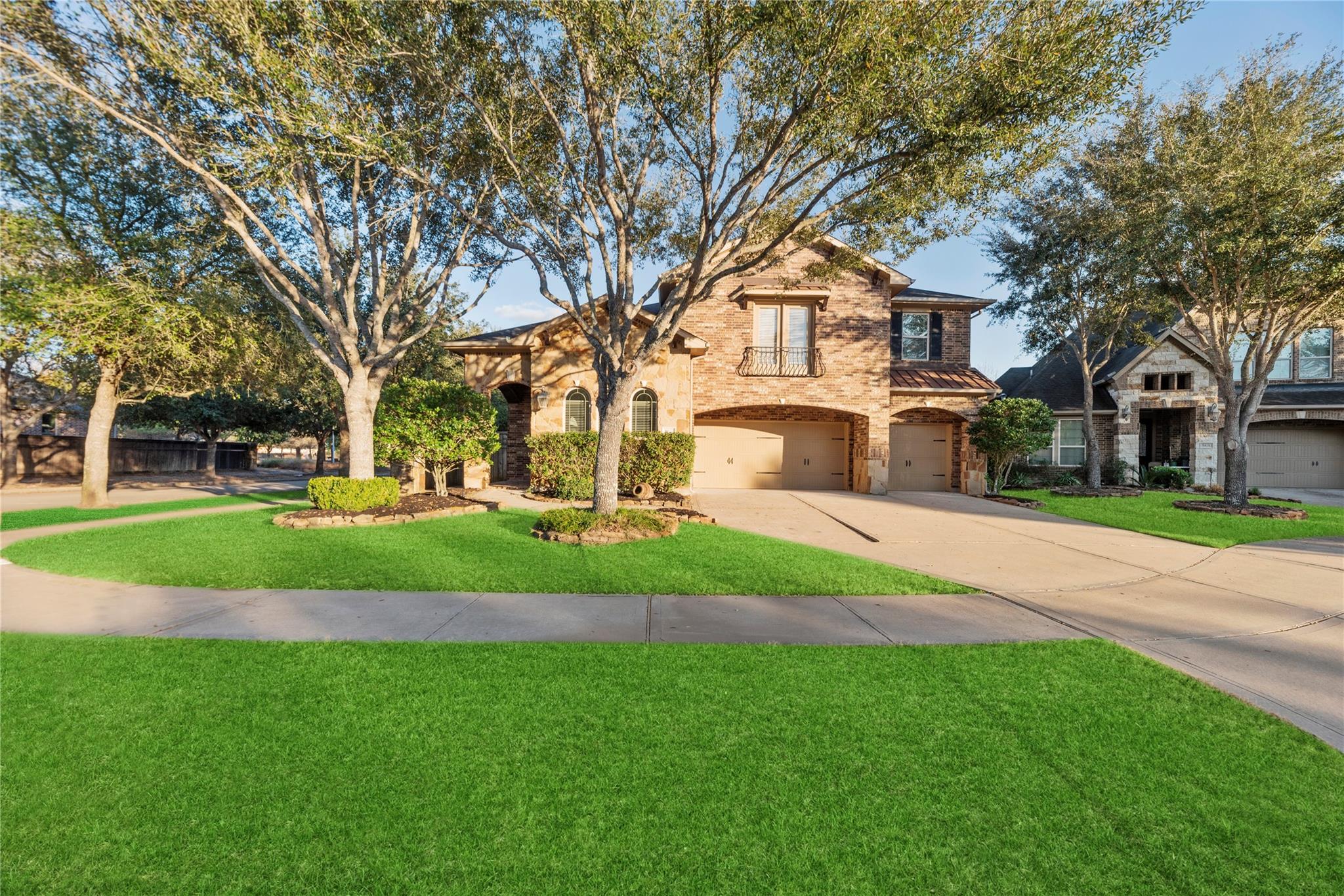 5827 Amherst Farms Lane