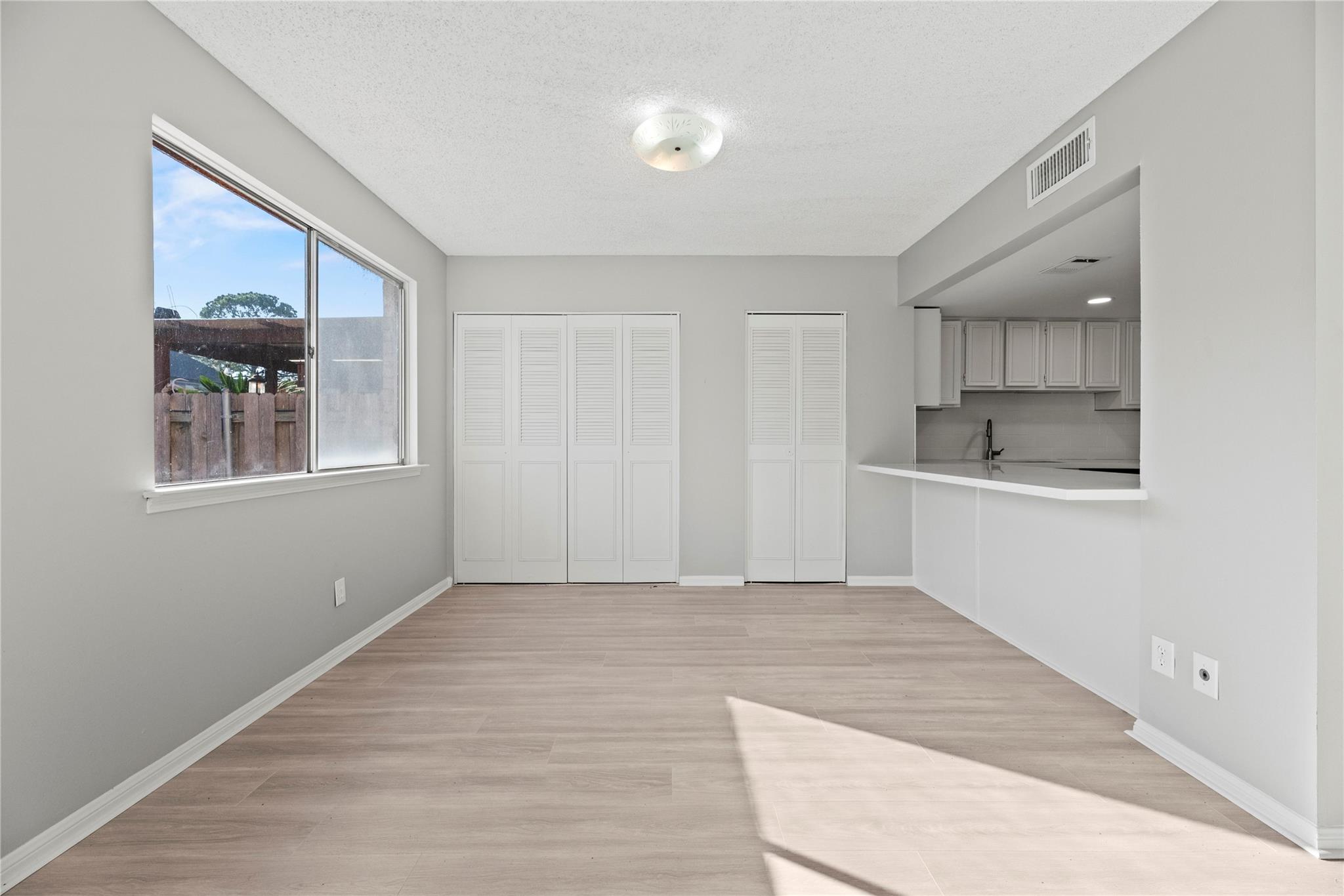 2212 Shadowdale Drive # 358