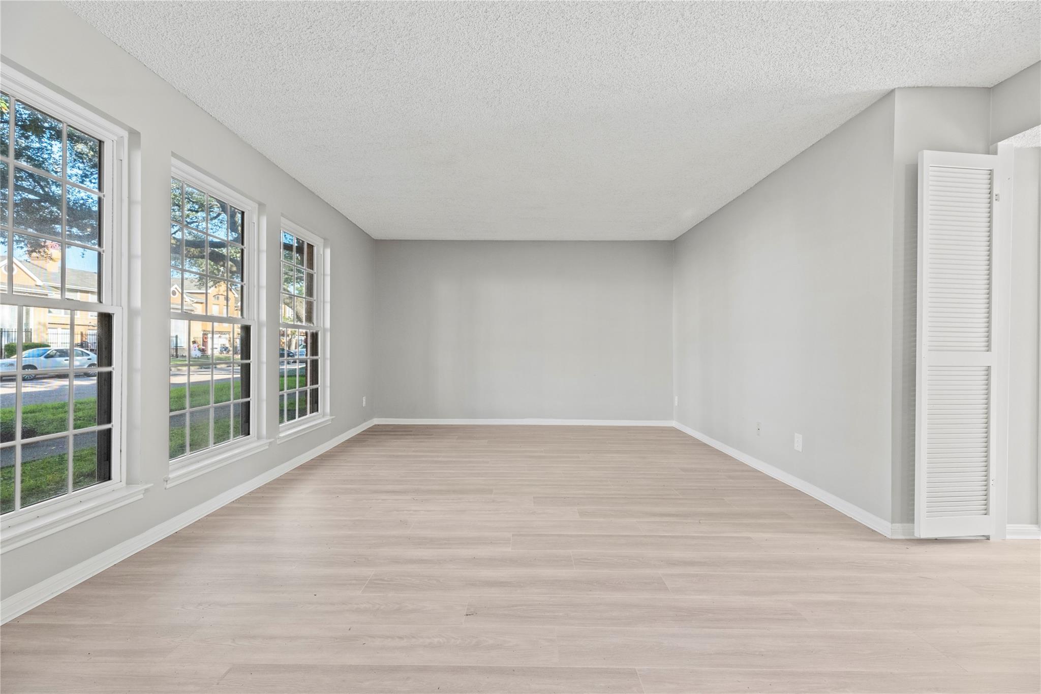 2212 Shadowdale Drive # 358