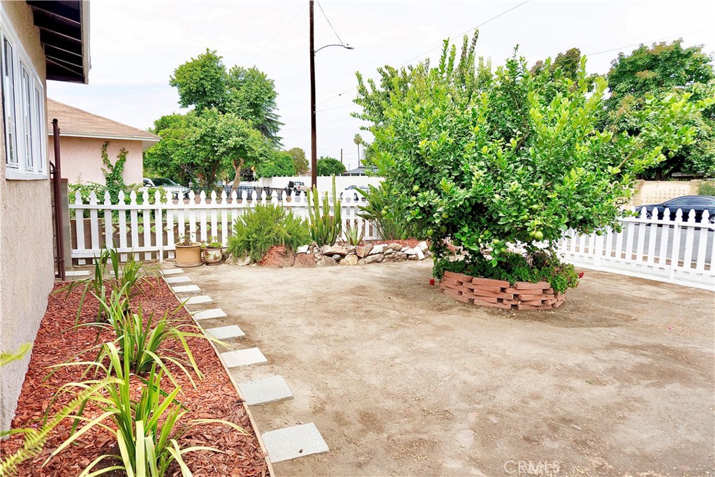 7434 Cortland Avenue