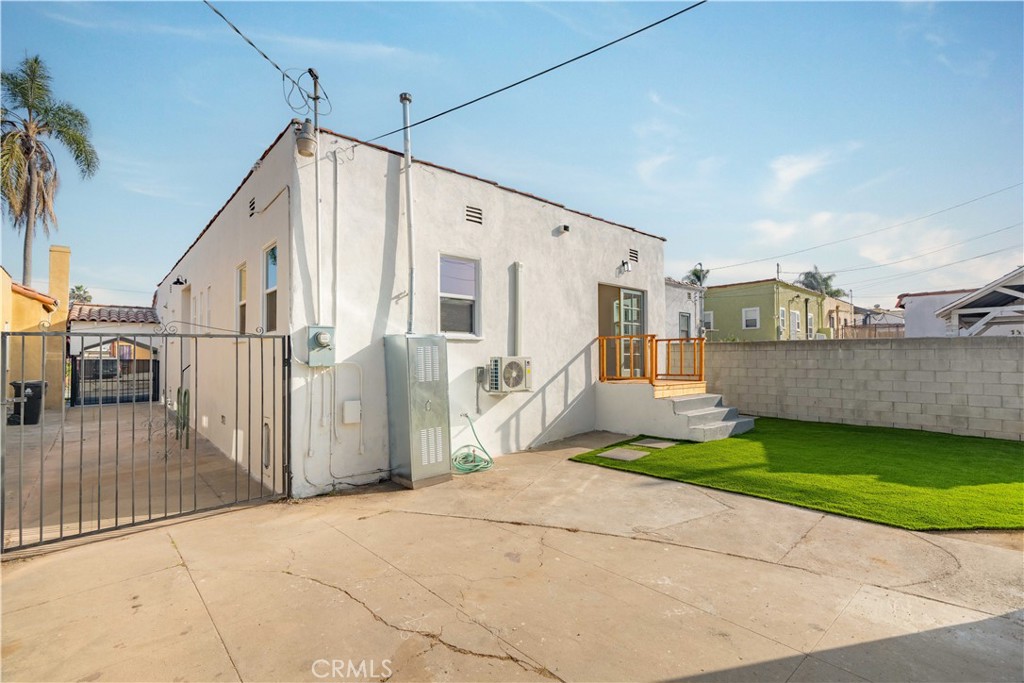6815 Haas Avenue