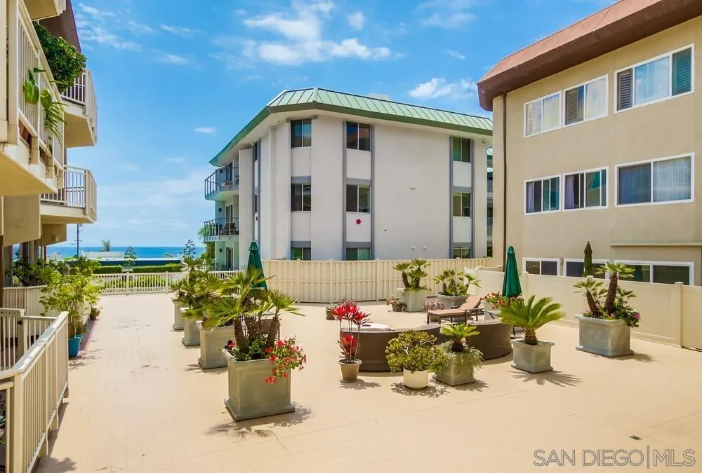 5370 La Jolla Blvd. Unit: 305B