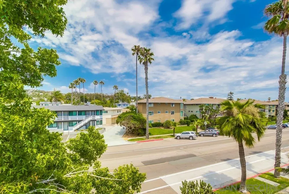 5370 La Jolla Blvd. Unit: 305B