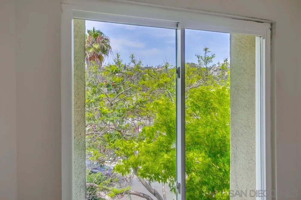 5370 La Jolla Blvd. Unit: 305B