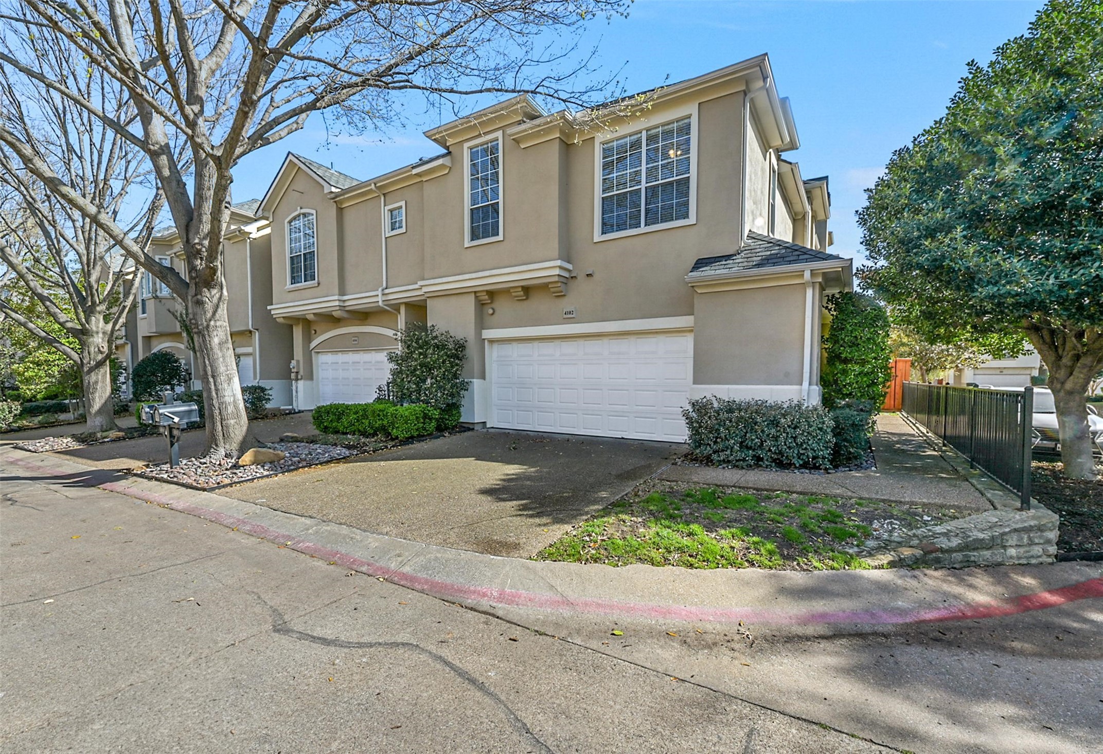 4102 Oberlin Way