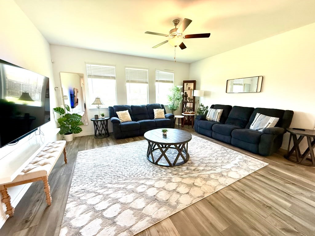 1601 Lake Grove Drive