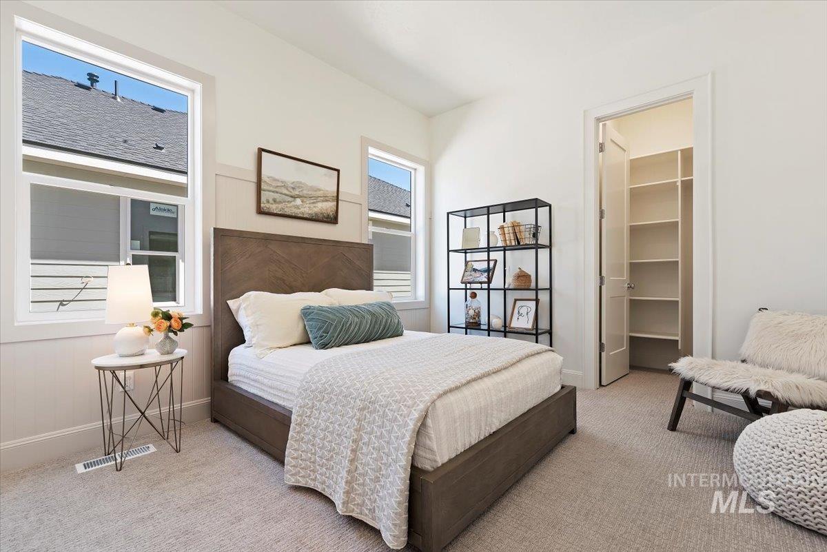 6671 Piaffe St