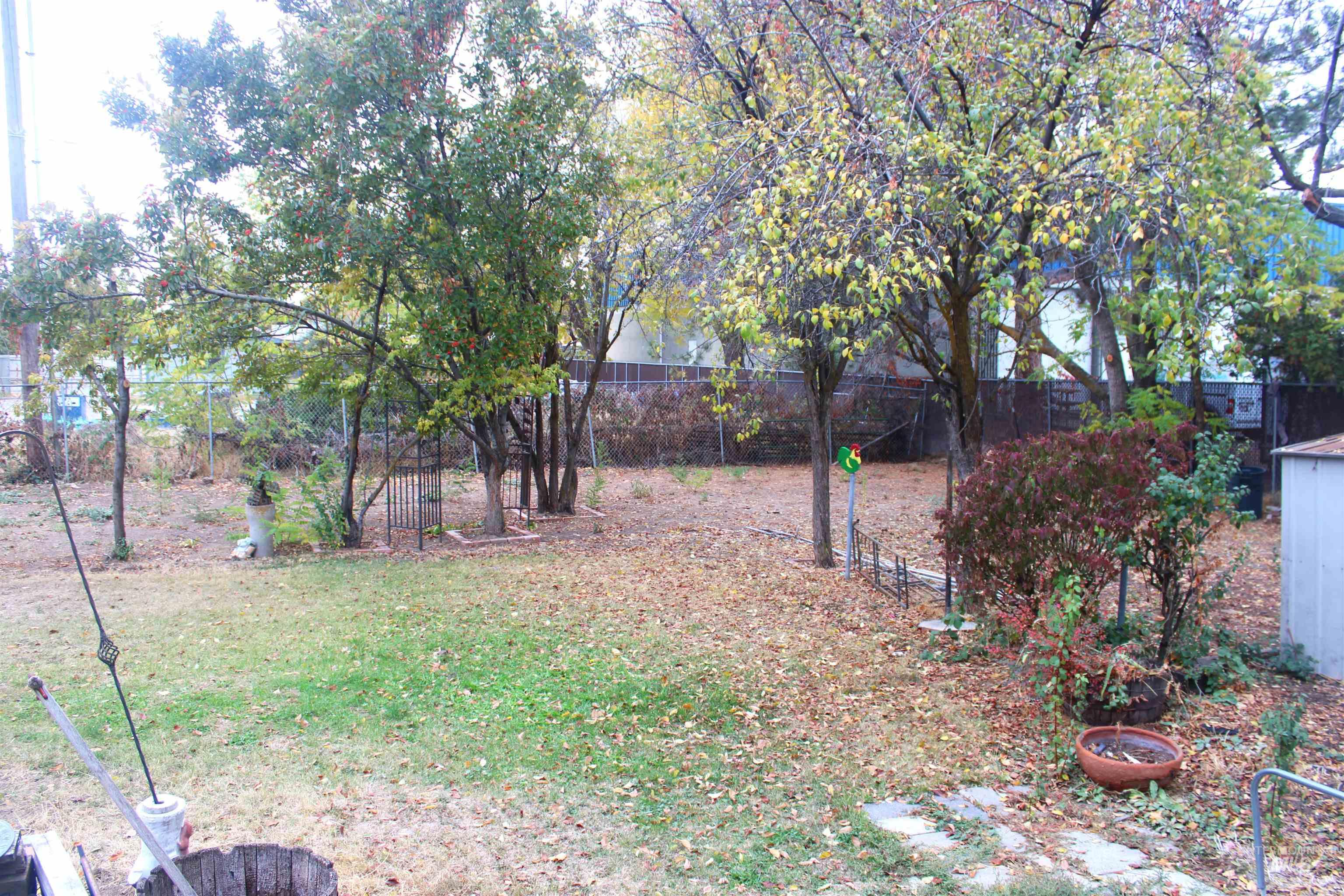 5309 W Denton