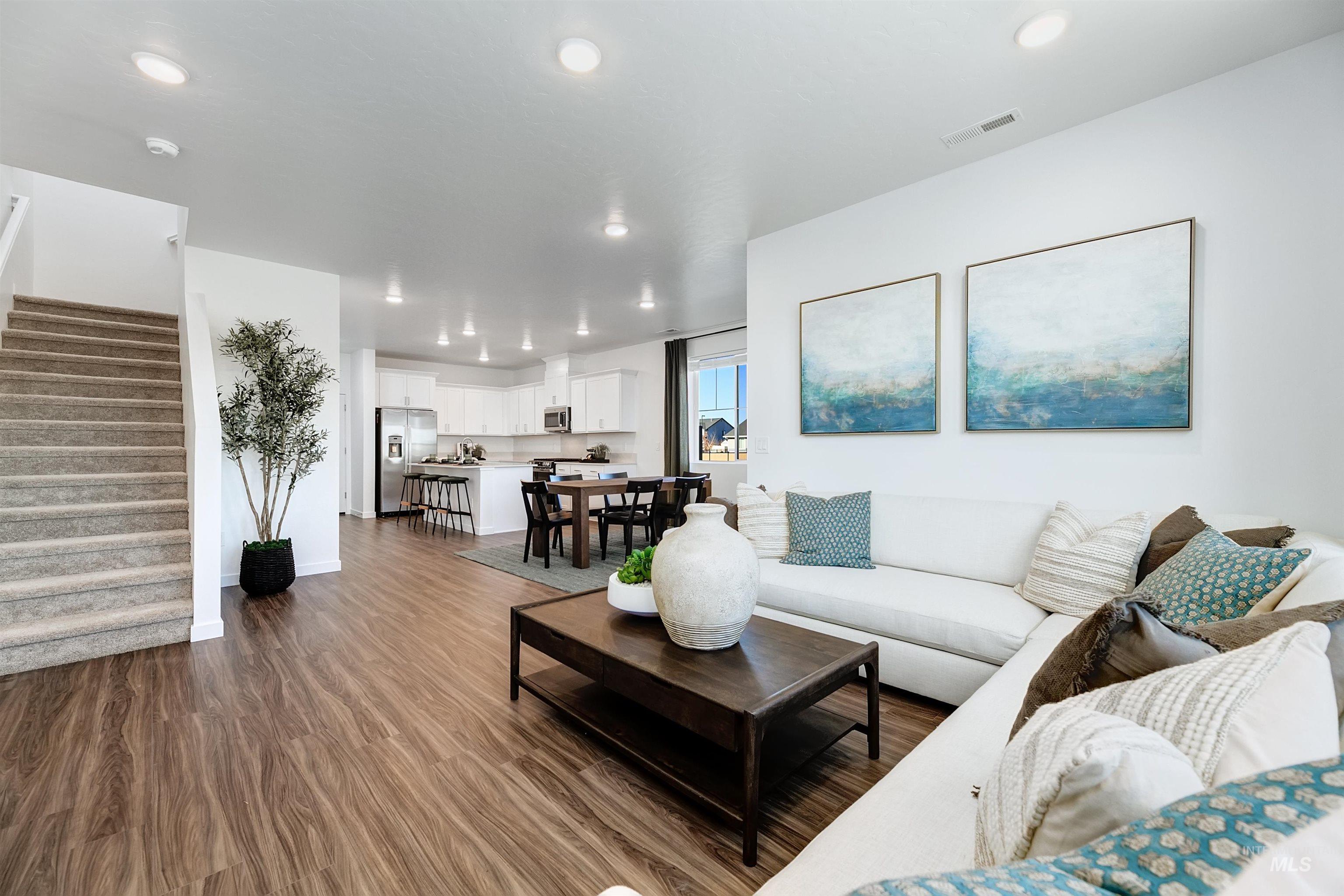 163 N Nursery Ave.