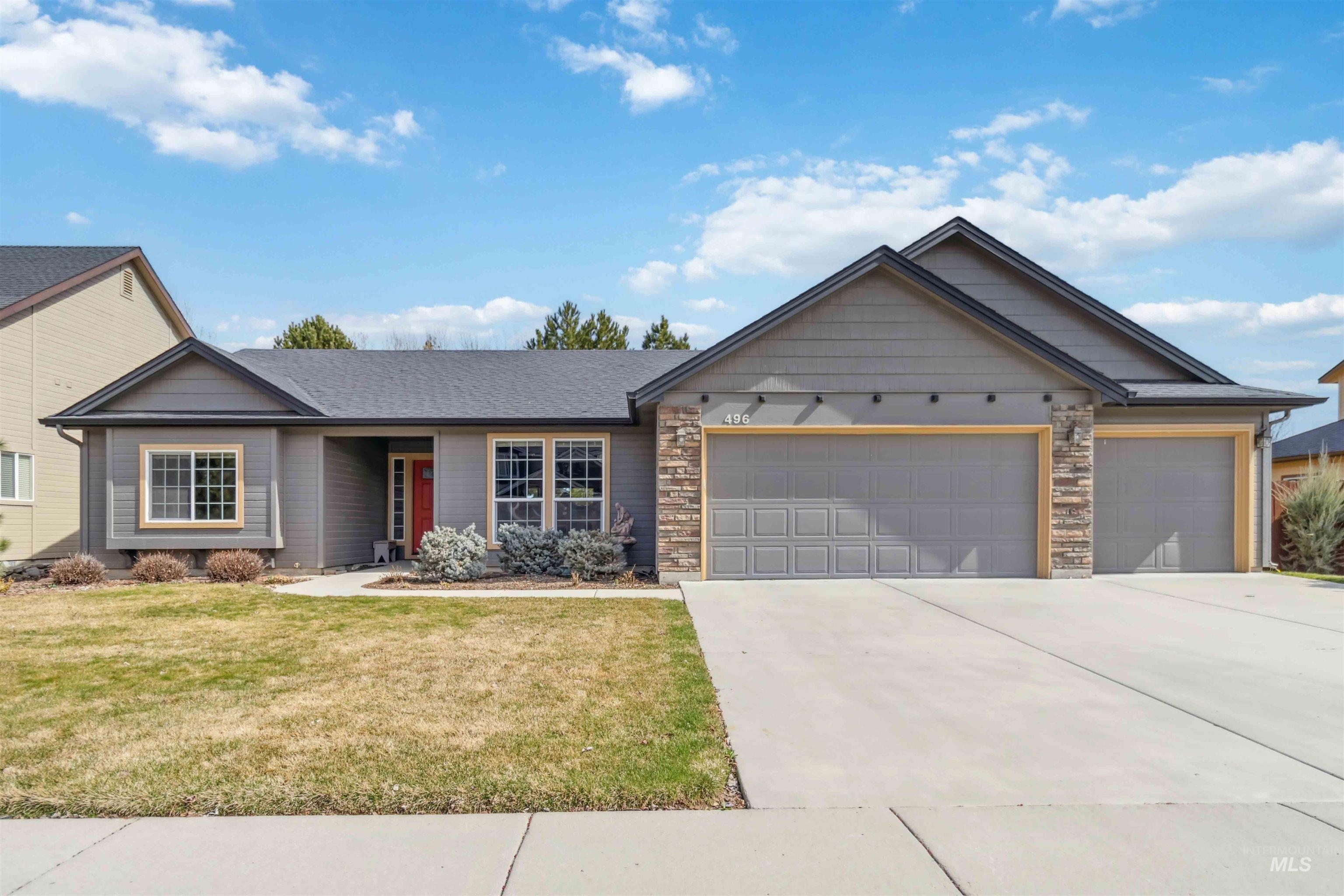 496 N Carswell Way