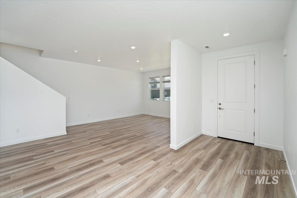 163 N Nursery