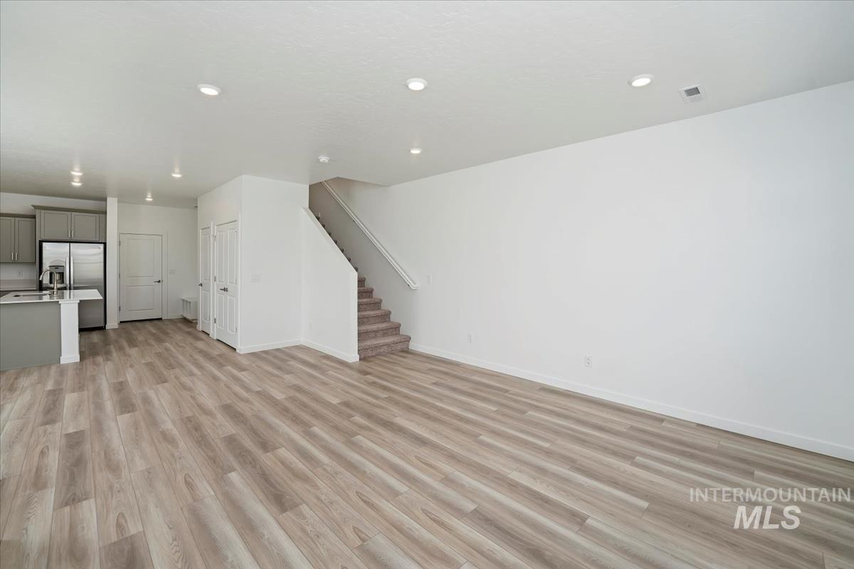 163 N Nursery