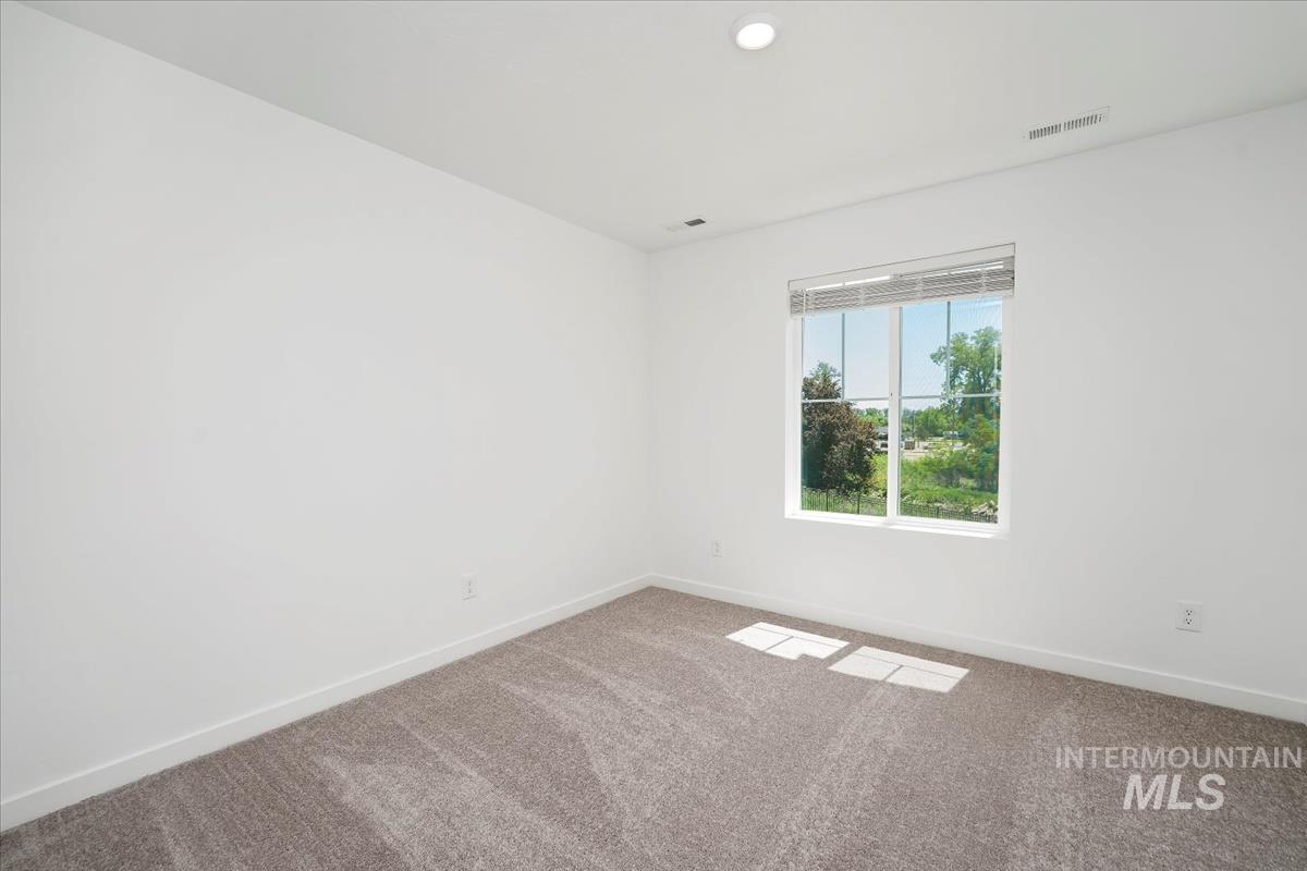 163 N Nursery