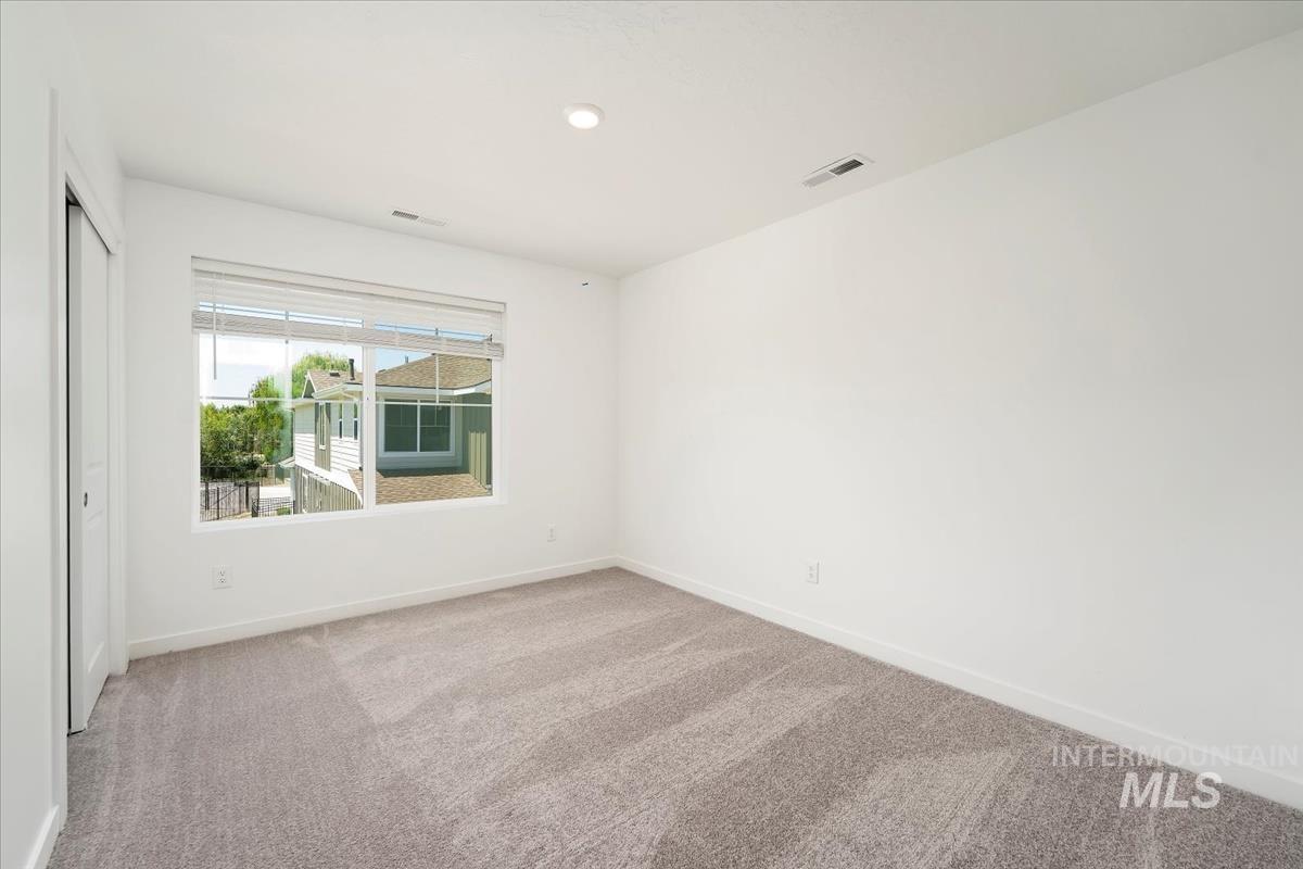 163 N Nursery