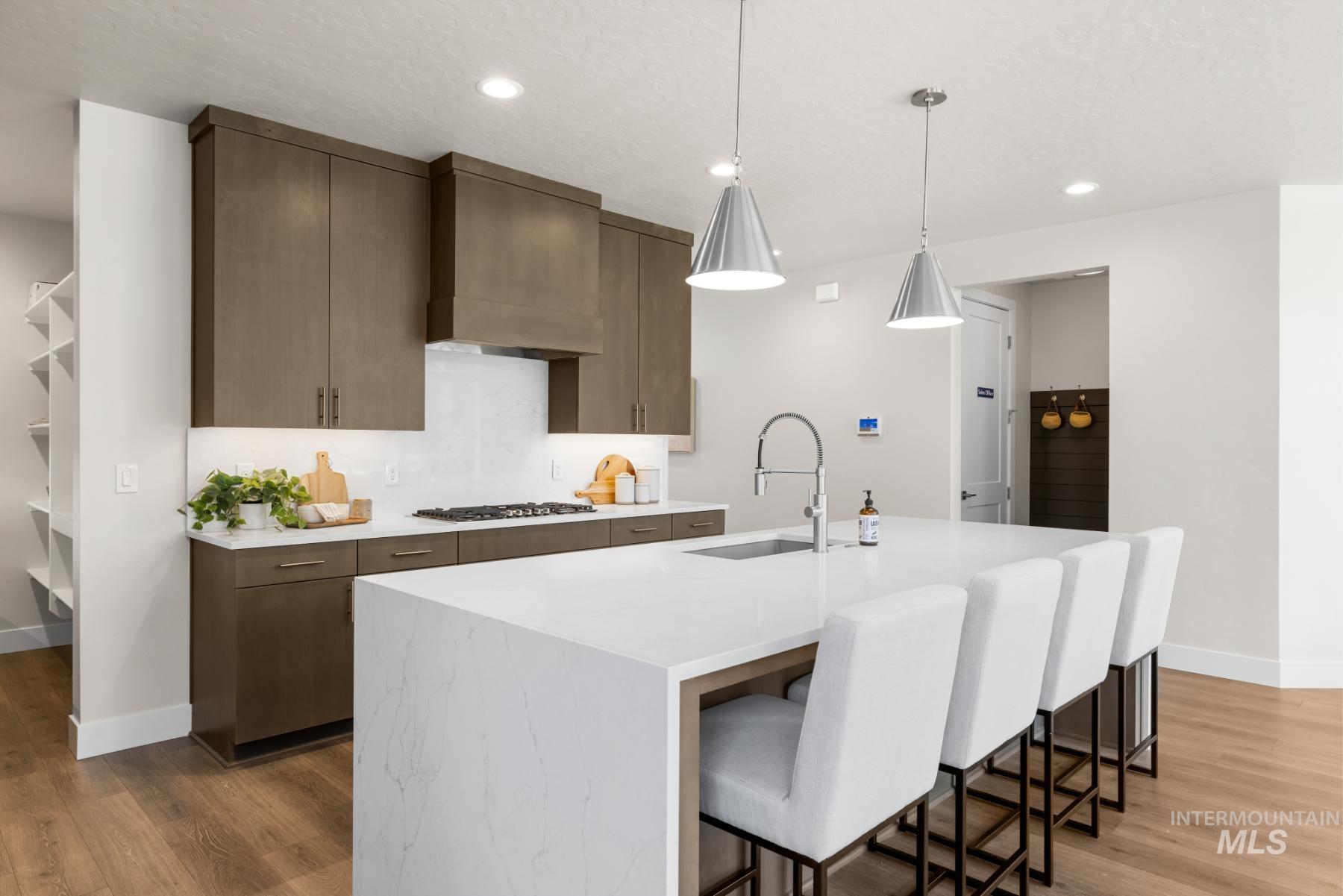 1117 W Malbar St