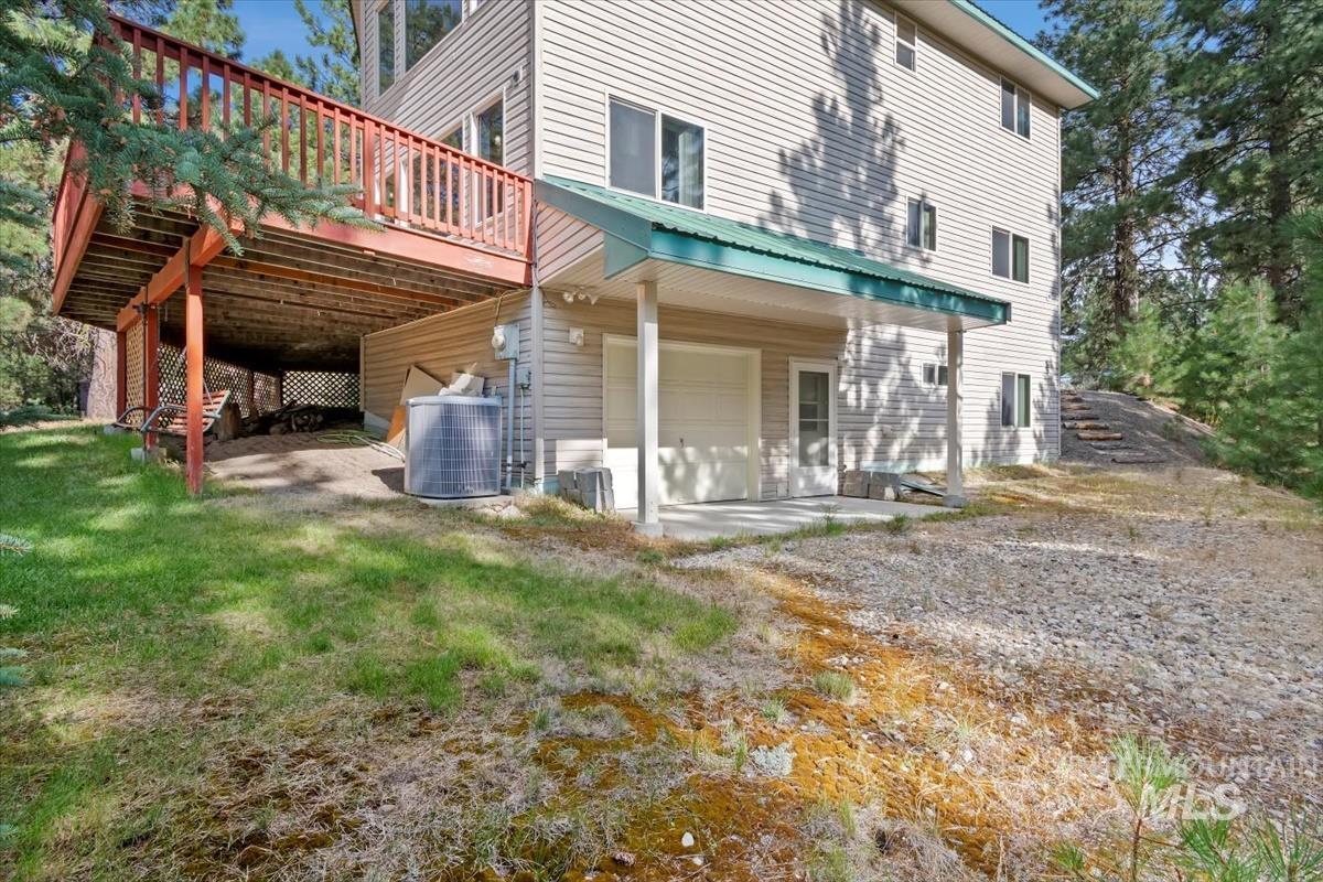 1496 Pine Ridge Dr