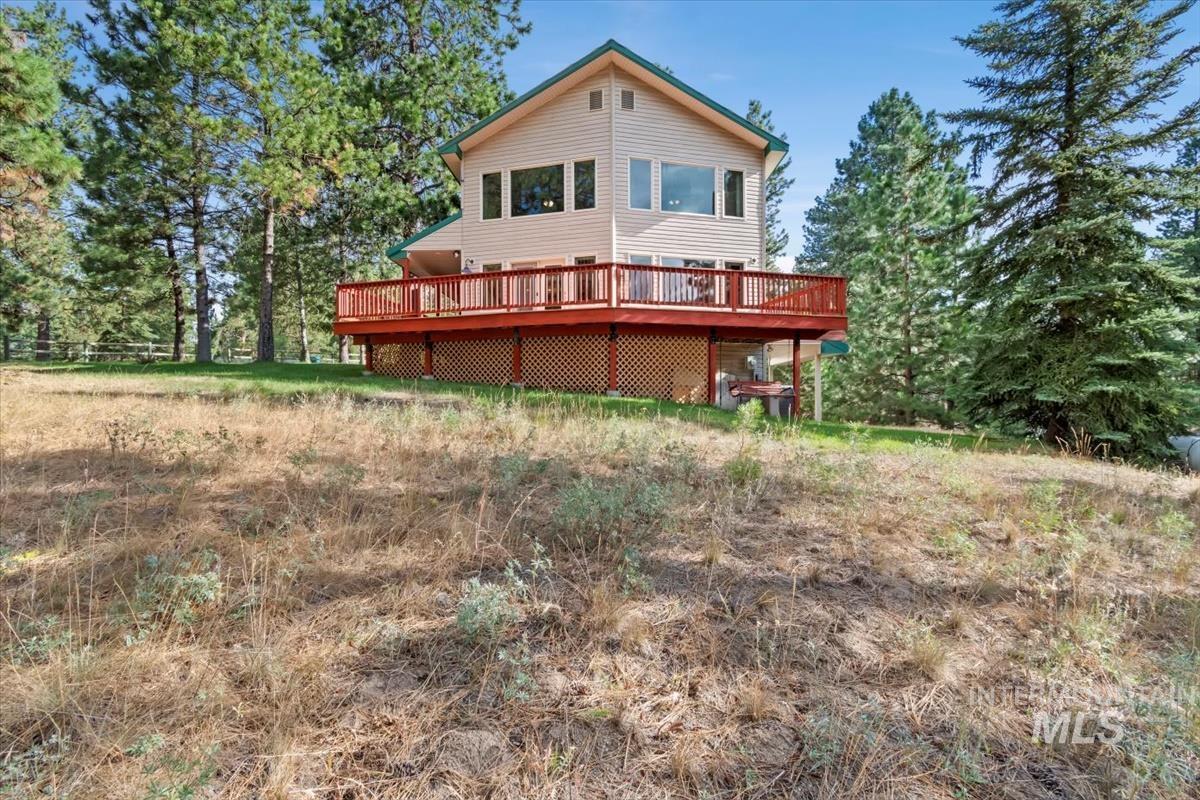 1496 Pine Ridge Dr