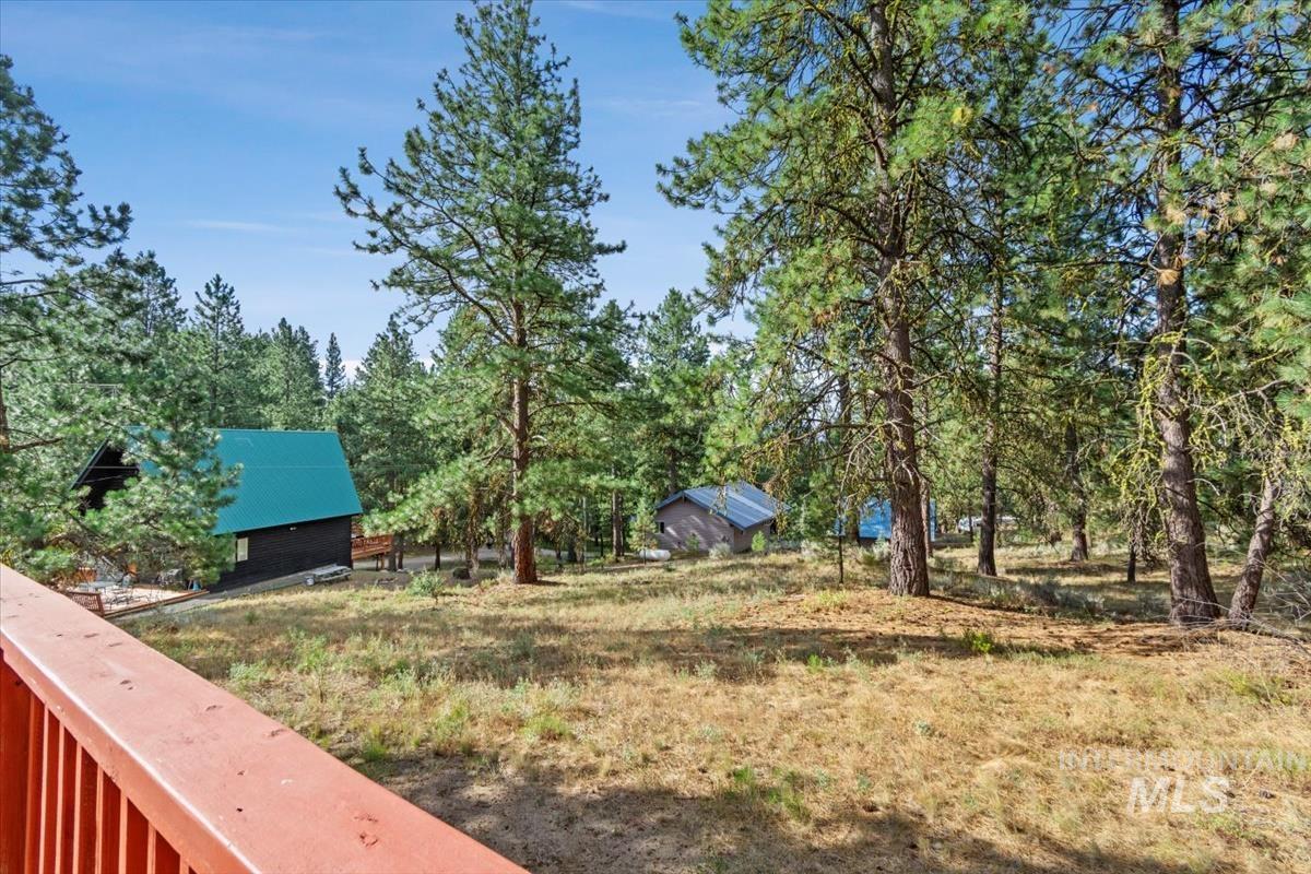 1496 Pine Ridge Dr