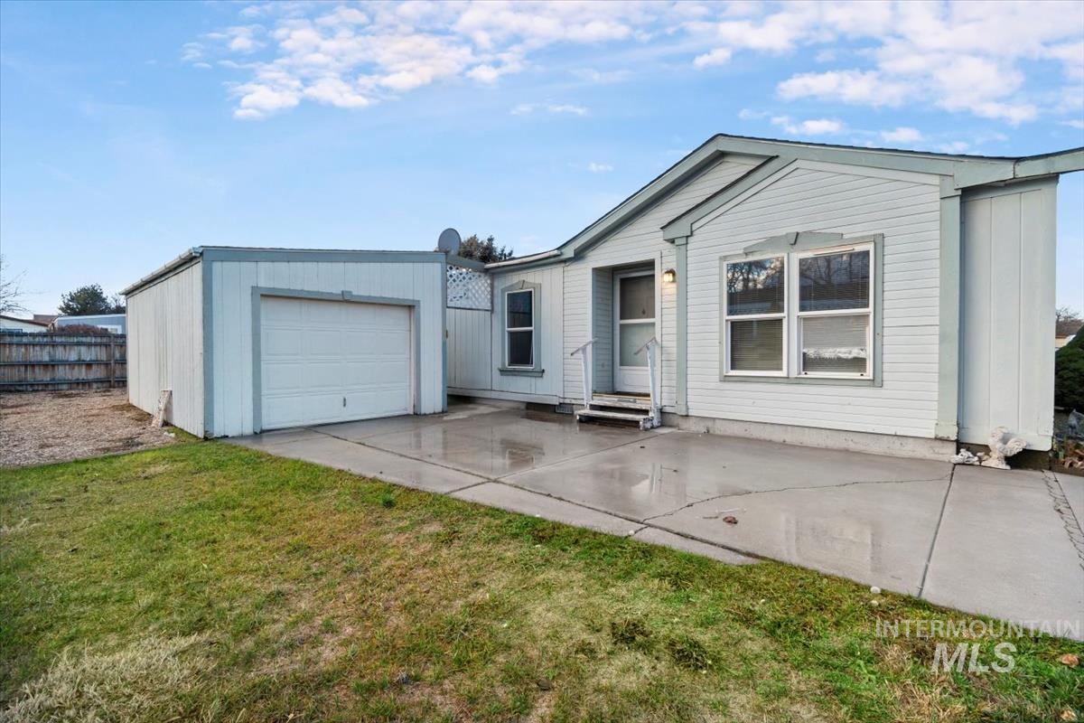 2804 Golden Rod Lane