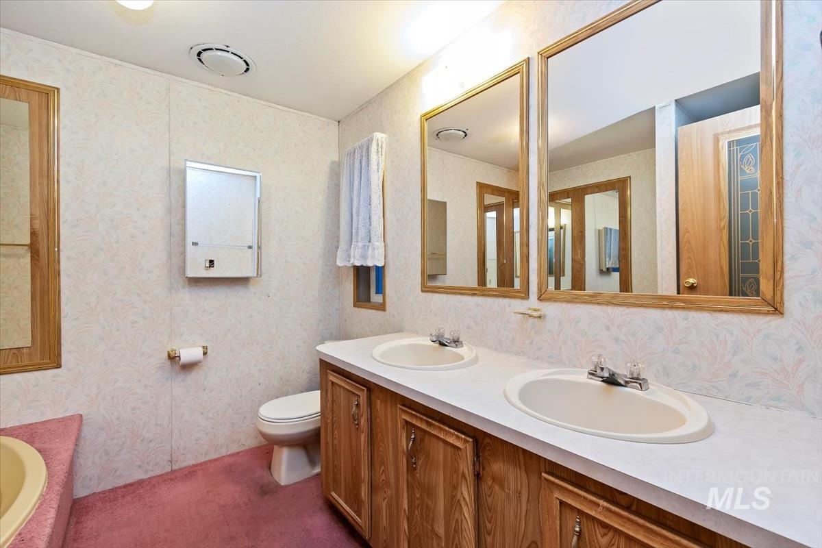 2804 Golden Rod Lane