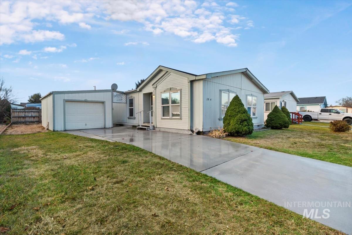 2804 Golden Rod Lane