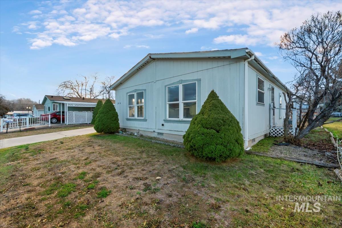 2804 Golden Rod Lane