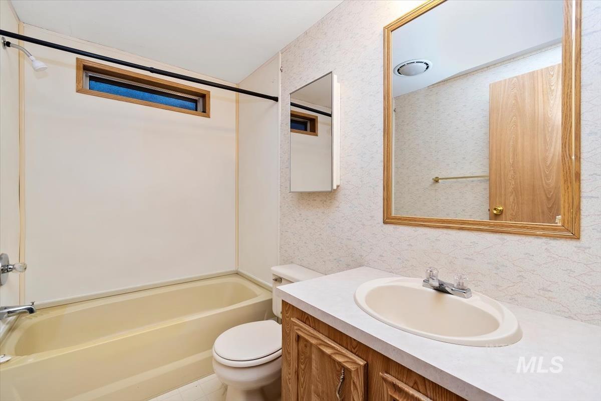 2804 Golden Rod Lane