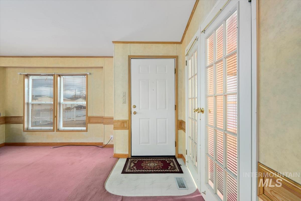 2804 Golden Rod Lane