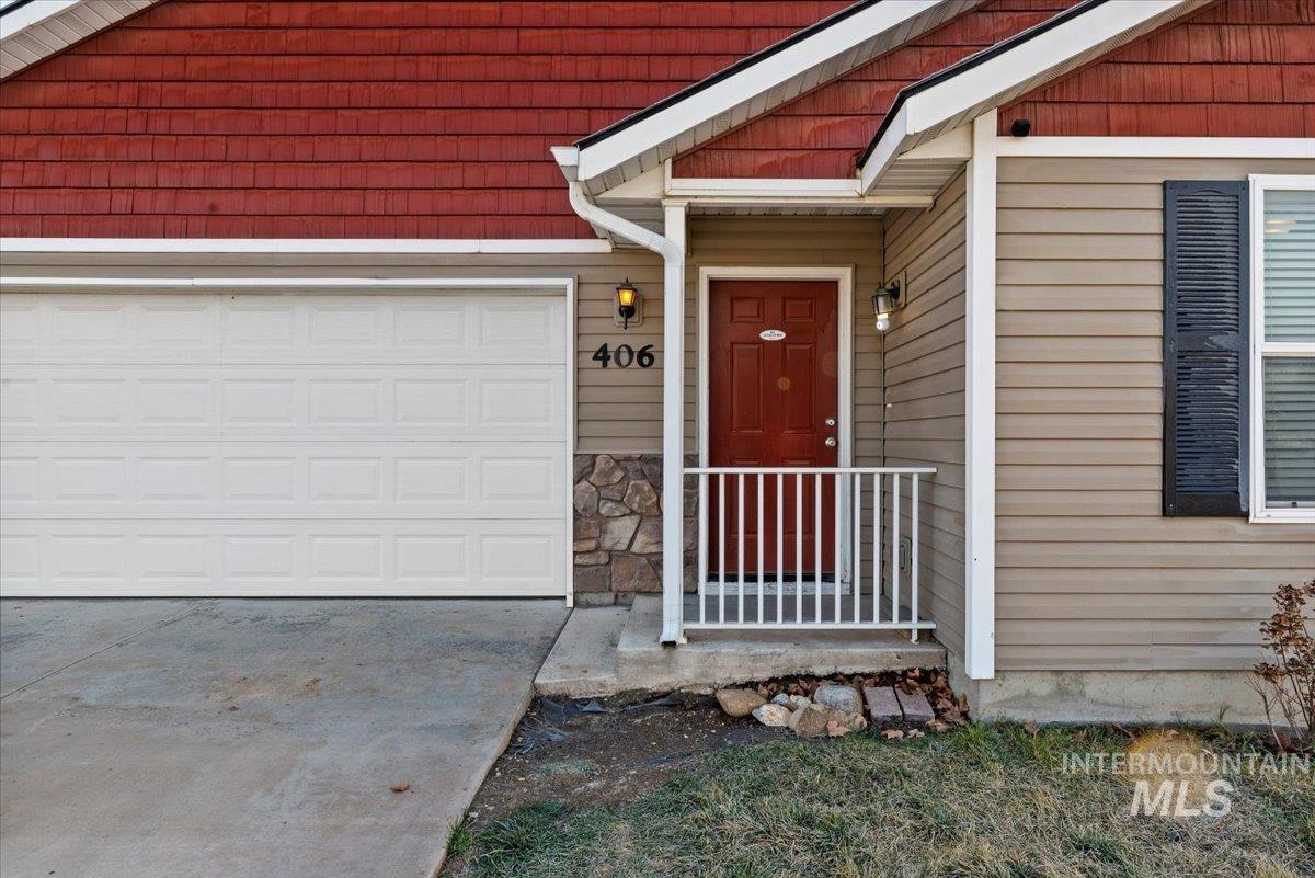 406 Bridgeport Ave