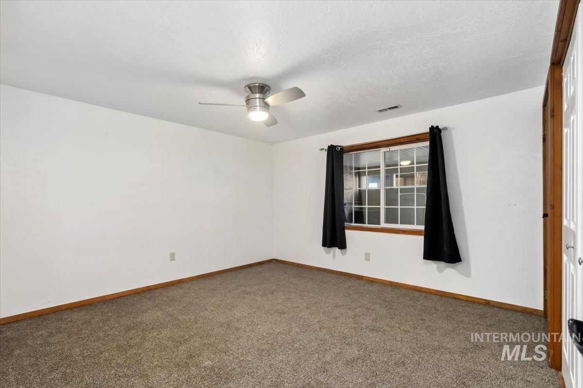 3320 Wilson Lane