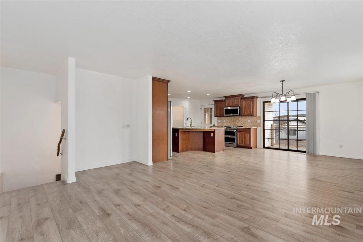 3320 Wilson Lane
