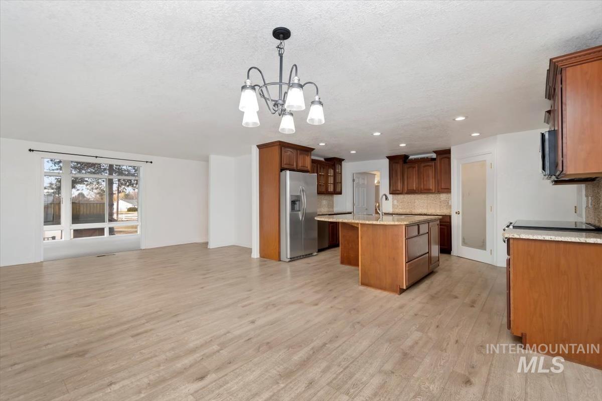 3320 Wilson Lane