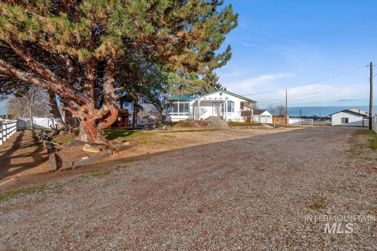 3320 Wilson Lane