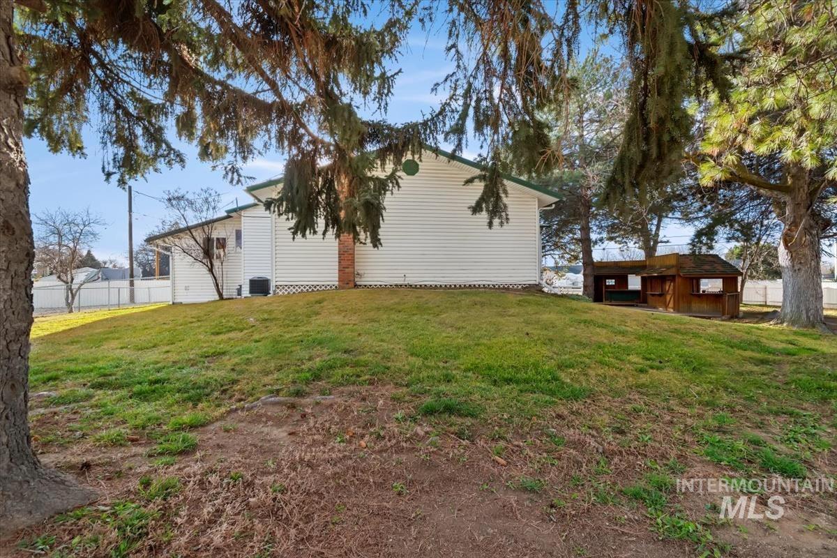 3320 Wilson Lane